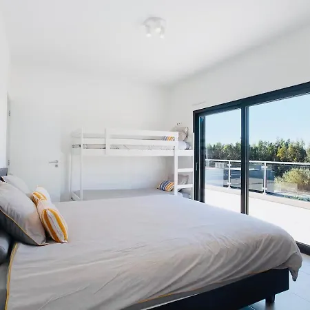 Villa 33 Silver Coast *