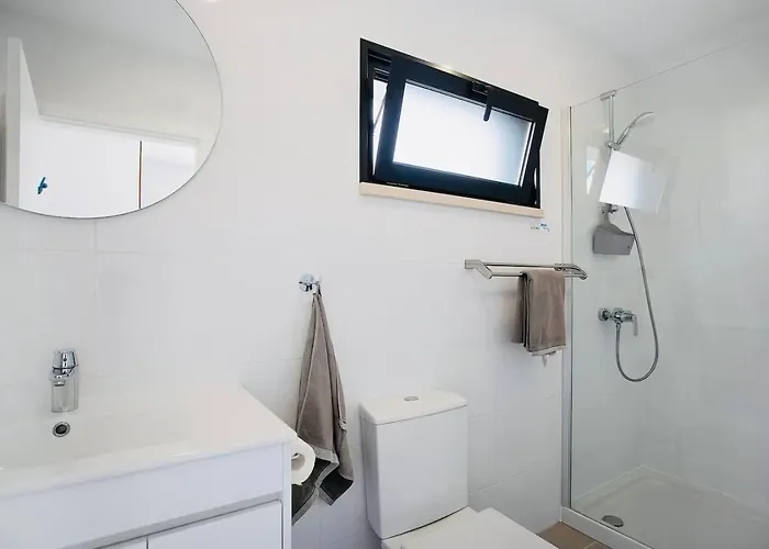 33 Silver Coast * Nadadouro